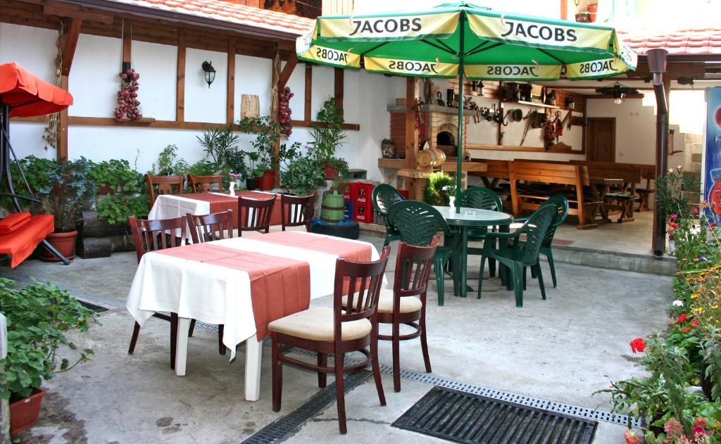 Family Hotel Zora Ράζλογκ Εξωτερικό φωτογραφία