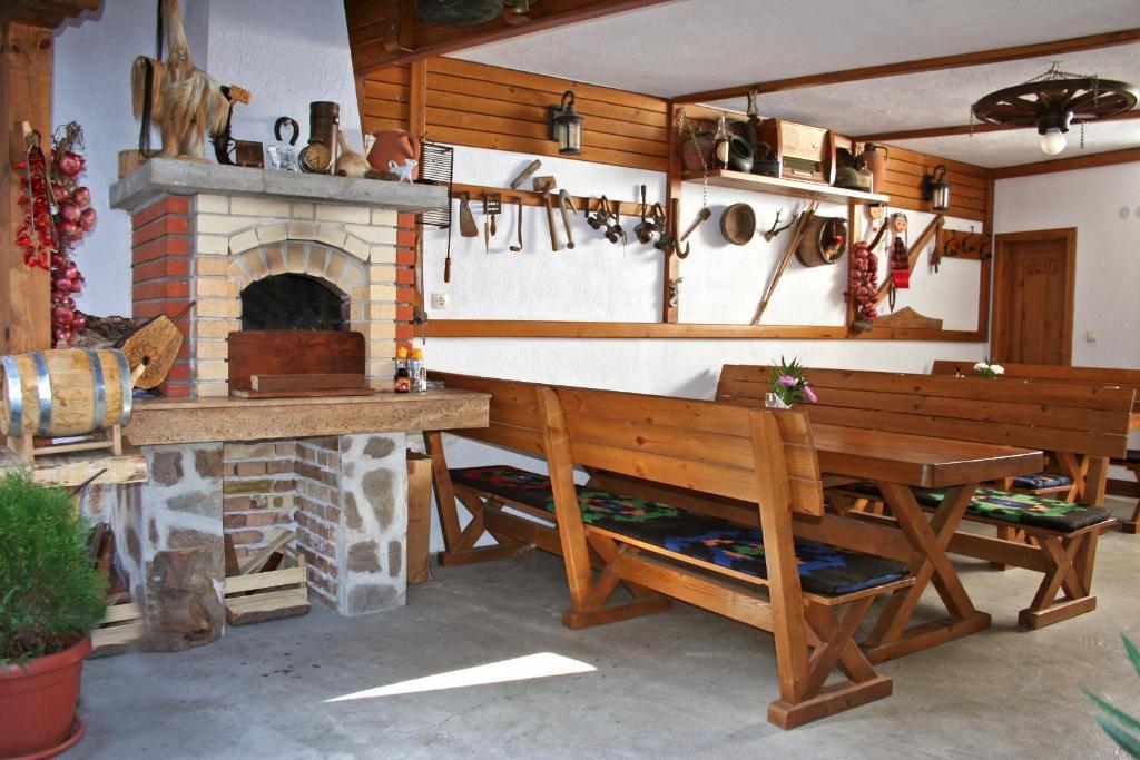 Family Hotel Zora Ράζλογκ Εξωτερικό φωτογραφία