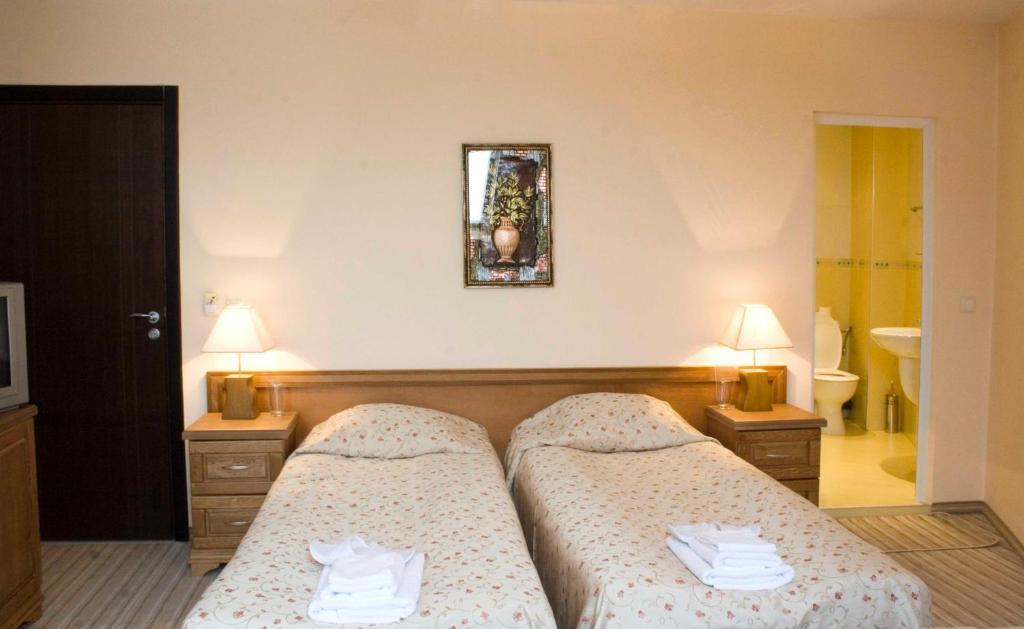 Family Hotel Zora Ράζλογκ Εξωτερικό φωτογραφία