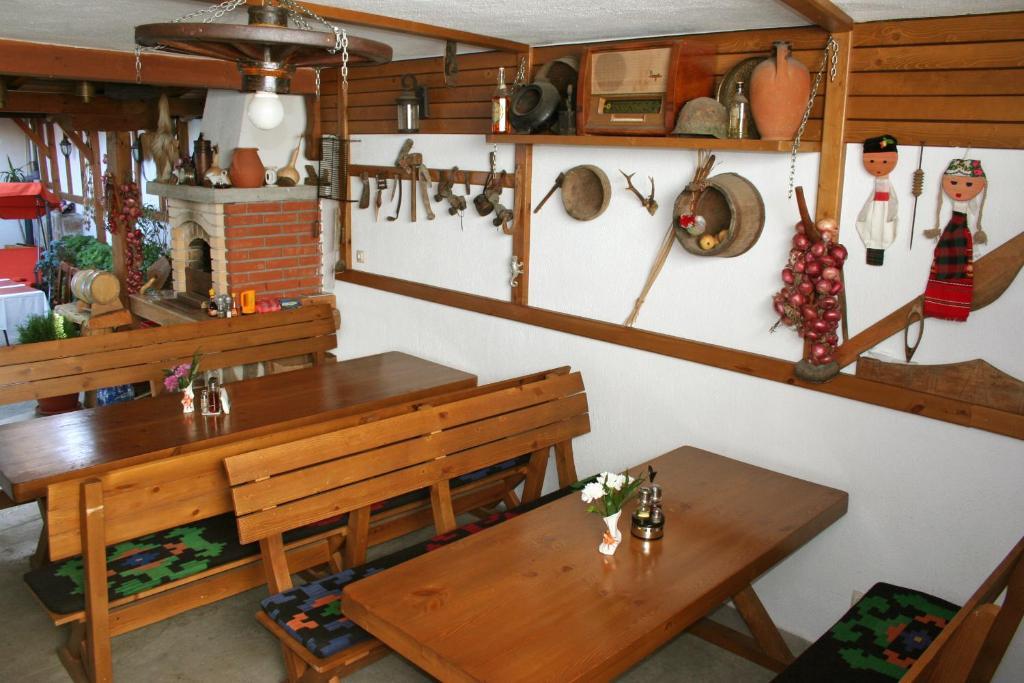 Family Hotel Zora Ράζλογκ Εξωτερικό φωτογραφία