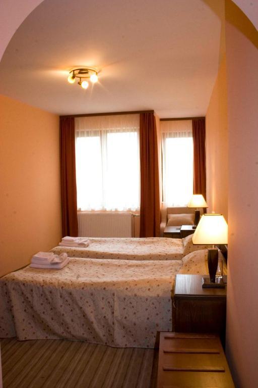 Family Hotel Zora Ράζλογκ Δωμάτιο φωτογραφία