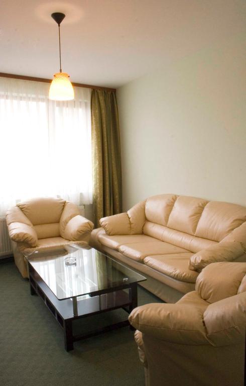 Family Hotel Zora Ράζλογκ Δωμάτιο φωτογραφία